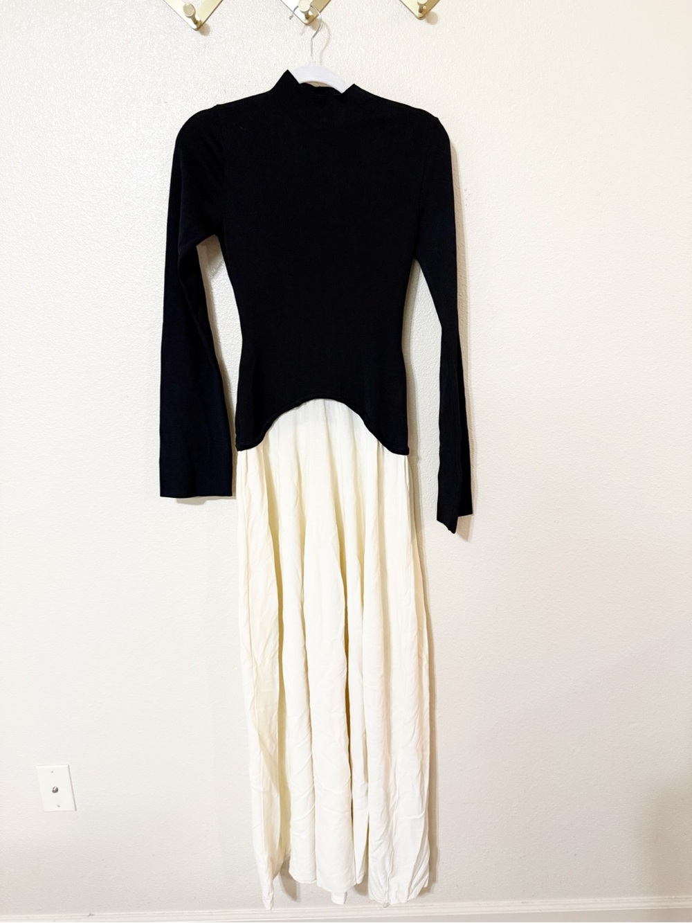 NWT Solid & Striped Solgio Sofia Richie Grainge Ecru / Noir Draped Maxi Gown - Picture 7 of 13